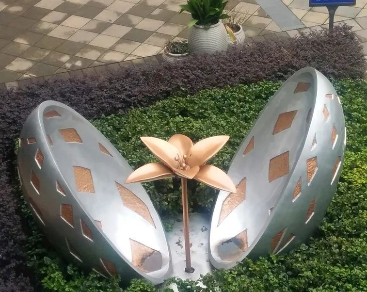公園花朵雕塑 酒店門口雕塑 彩繪擺件 公園花朵雕塑 酒店門口雕塑 彩繪擺件