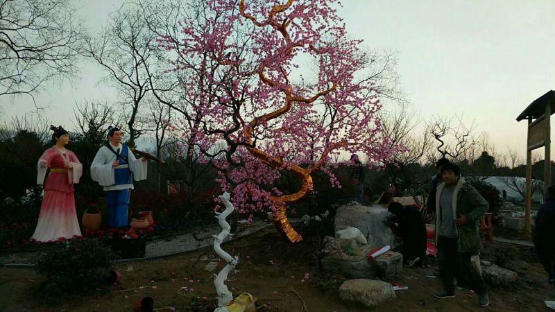 景區(qū)梅花雕塑供給，廣場雕塑，戶外梅花雕塑供求