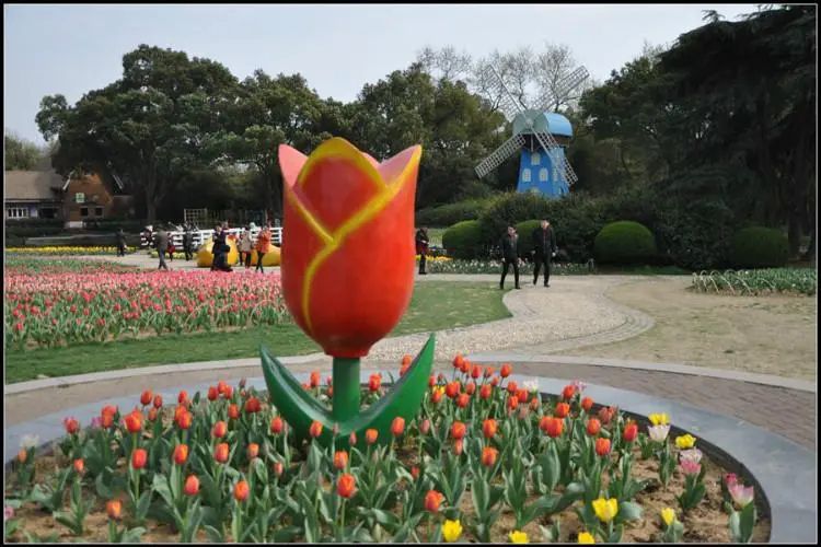 郁金香雕塑通用，街道標(biāo)識，金屬郁金香雕塑承接